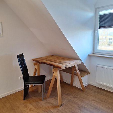 Bielefeld Zentral Komplette Fewo, 4 Schlafbereiche Bis Zu 8 Personen エクステリア 写真