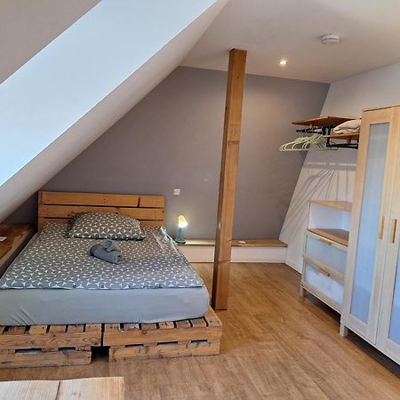 Bielefeld Zentral Komplette Fewo, 4 Schlafbereiche Bis Zu 8 Personen エクステリア 写真
