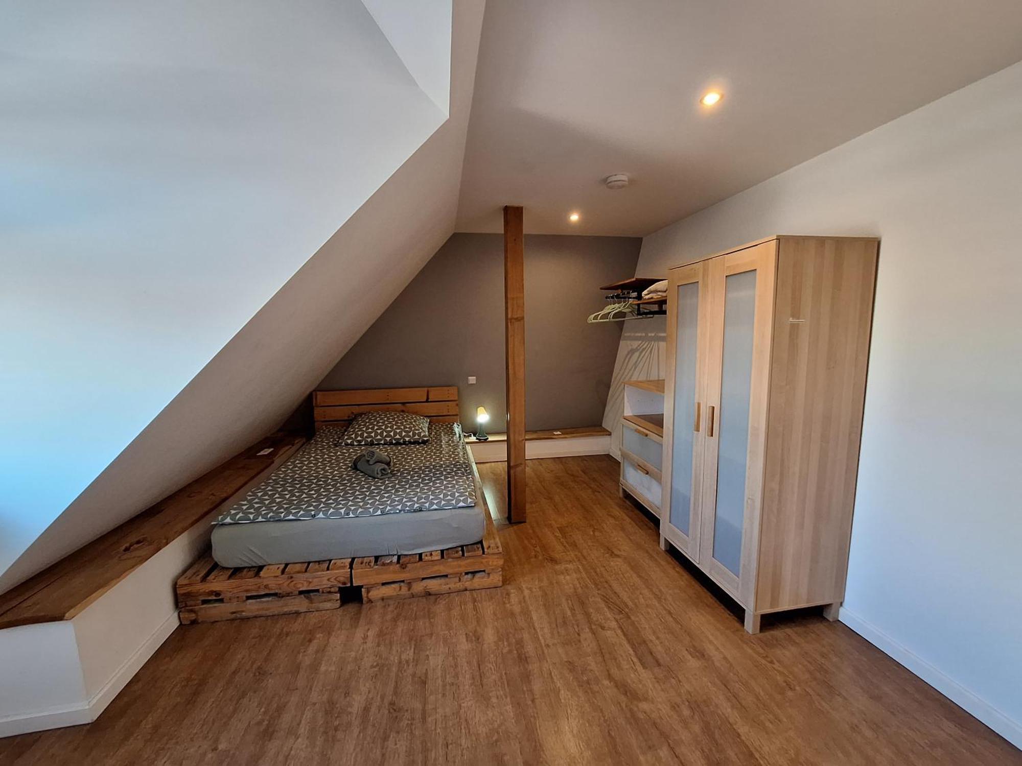 Bielefeld Zentral Komplette Fewo, 4 Schlafbereiche Bis Zu 8 Personen エクステリア 写真